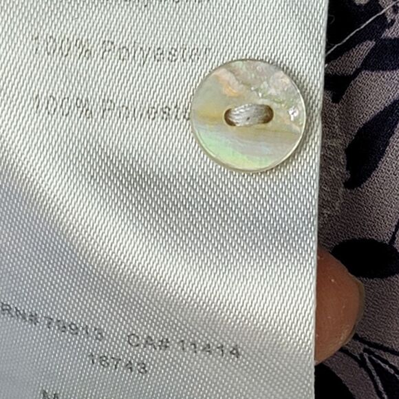 A pea in the pod sleeveless floral blouse maternity - Picture 2 of 9